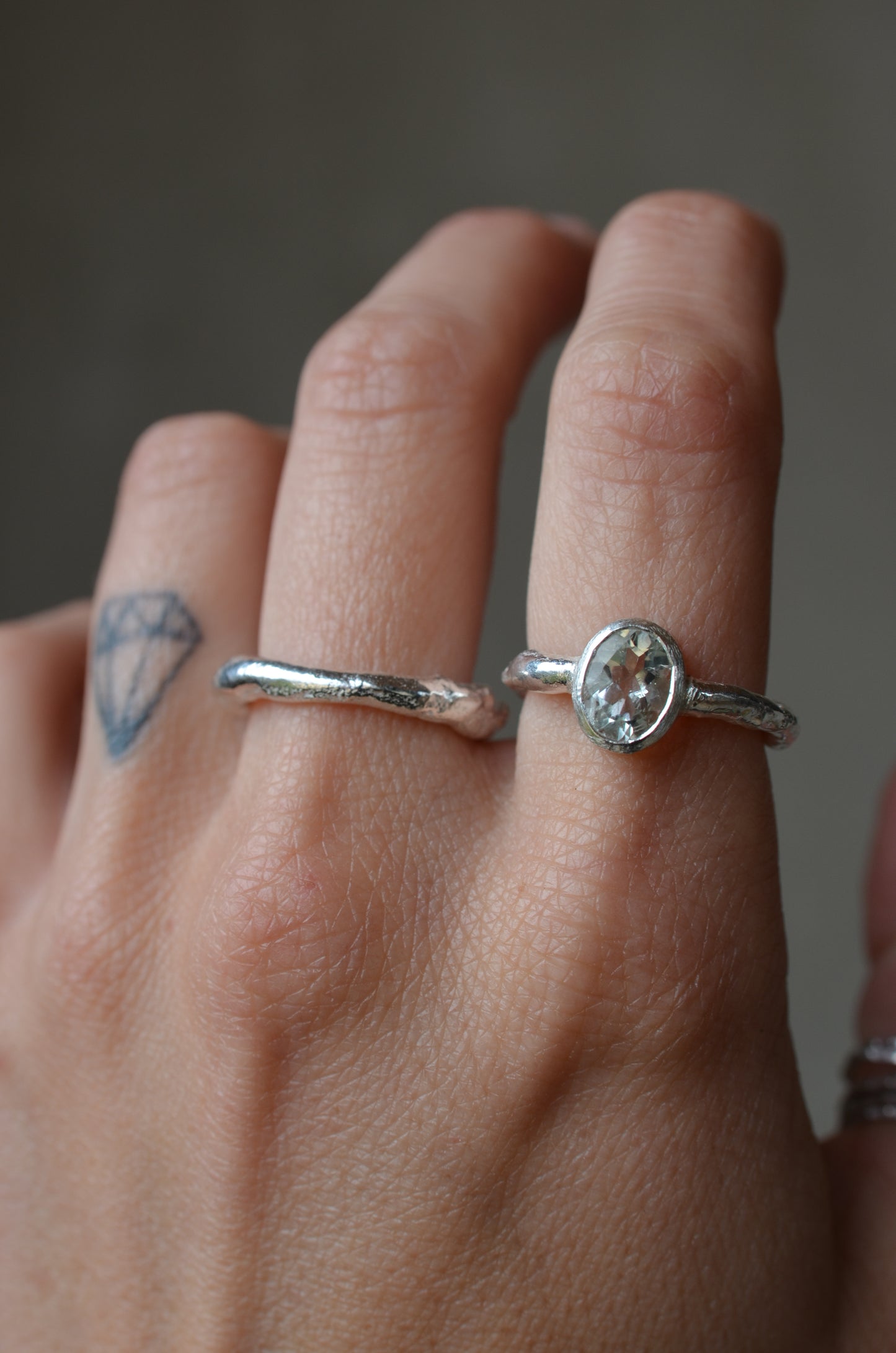anillo irregular minimal