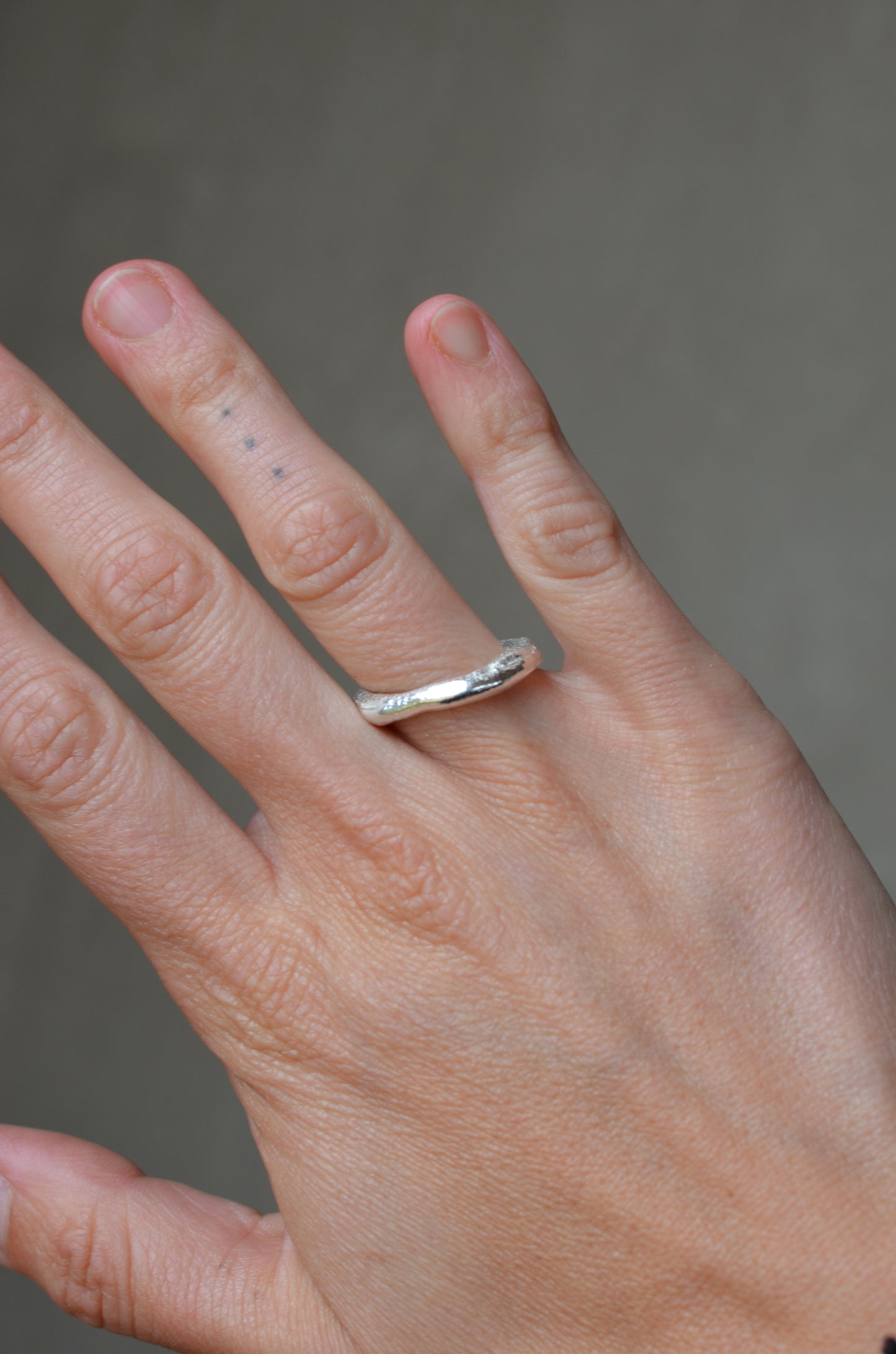 anillo irregular minimal