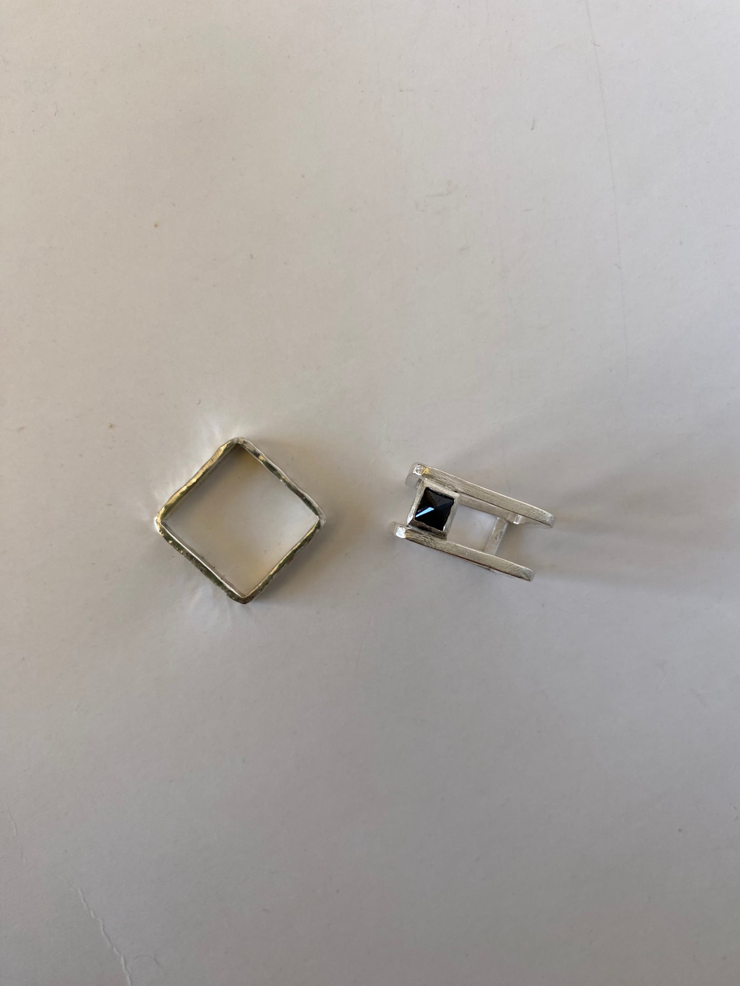 anillo CUADRADO ÓNIX