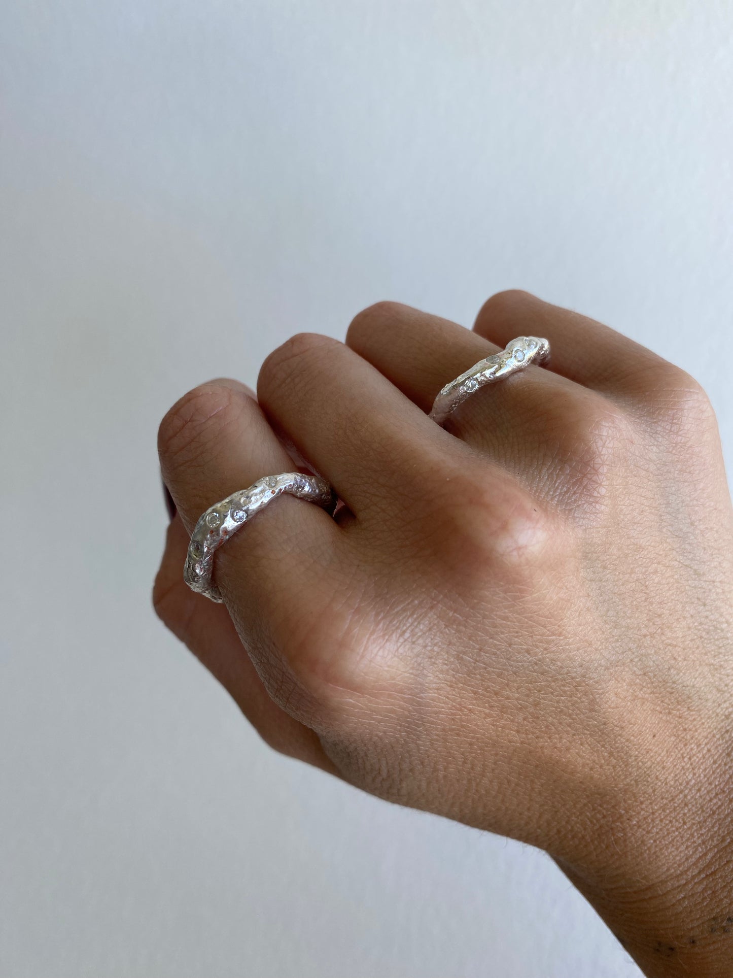 anillo AMORFO ZIRCÓN